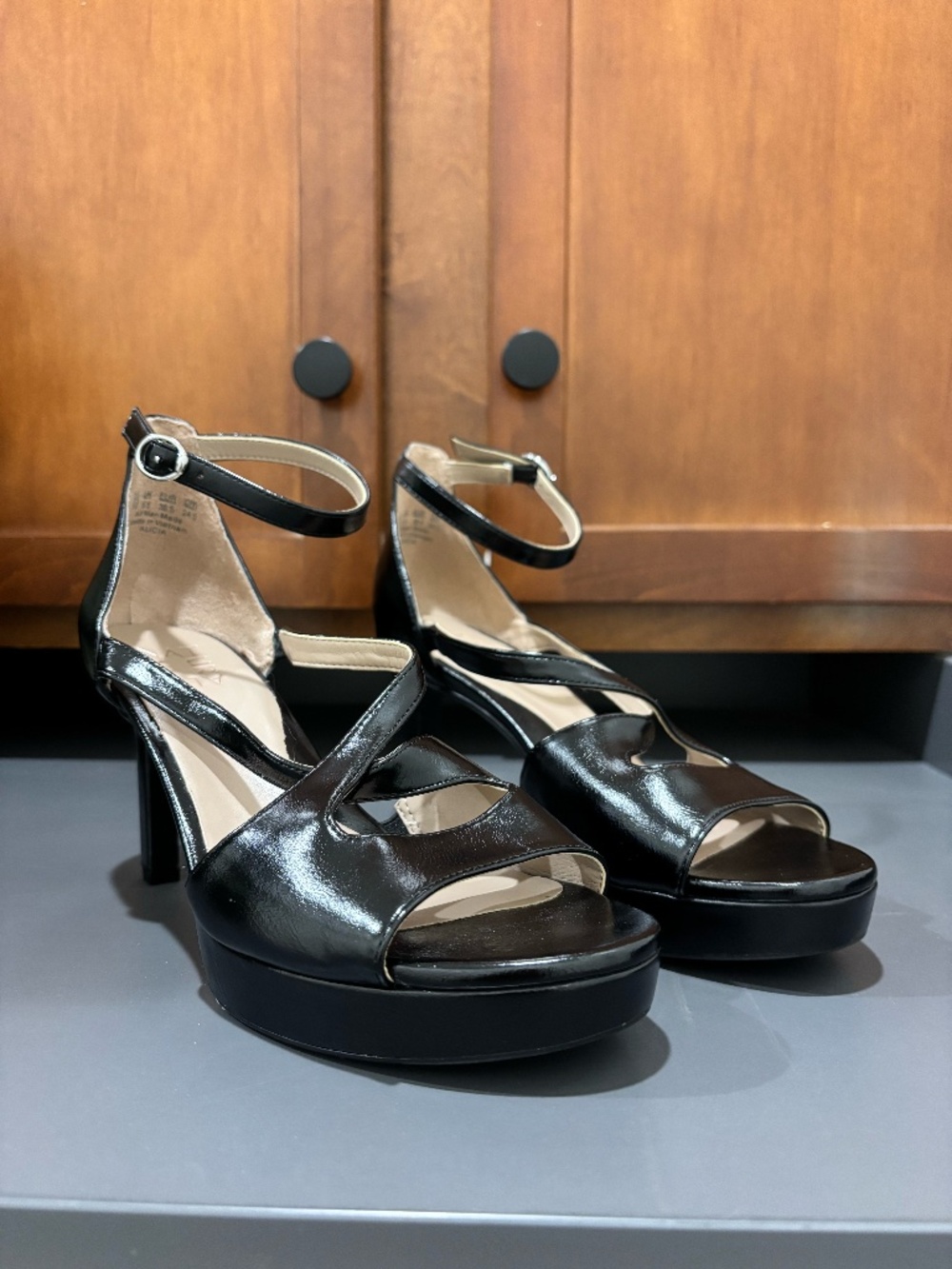 Naturalizer Alicia Platform Heels